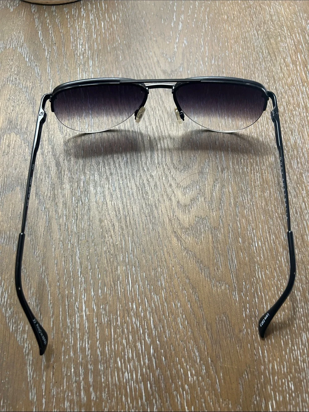 QUAY SUN GLASSES